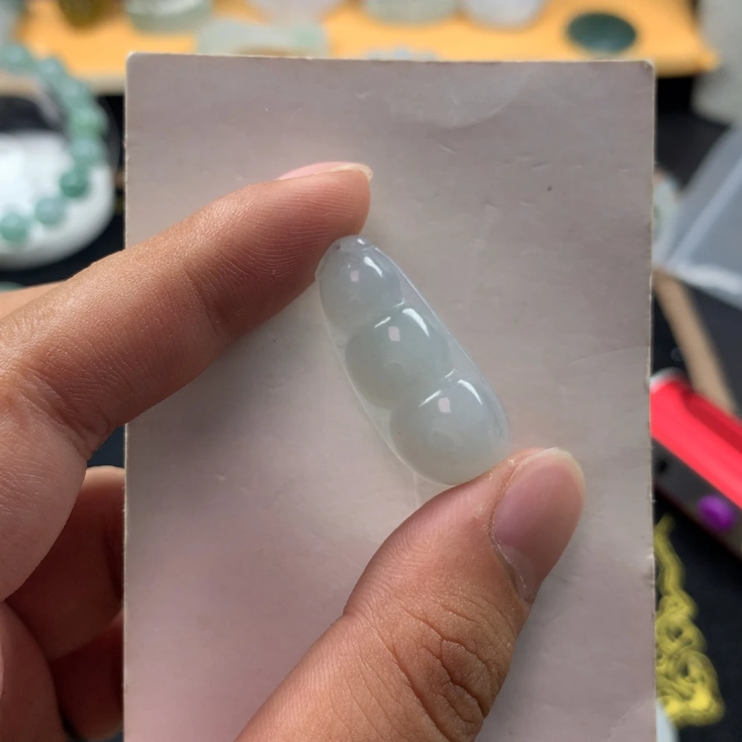 翡翠未镶嵌颈饰00