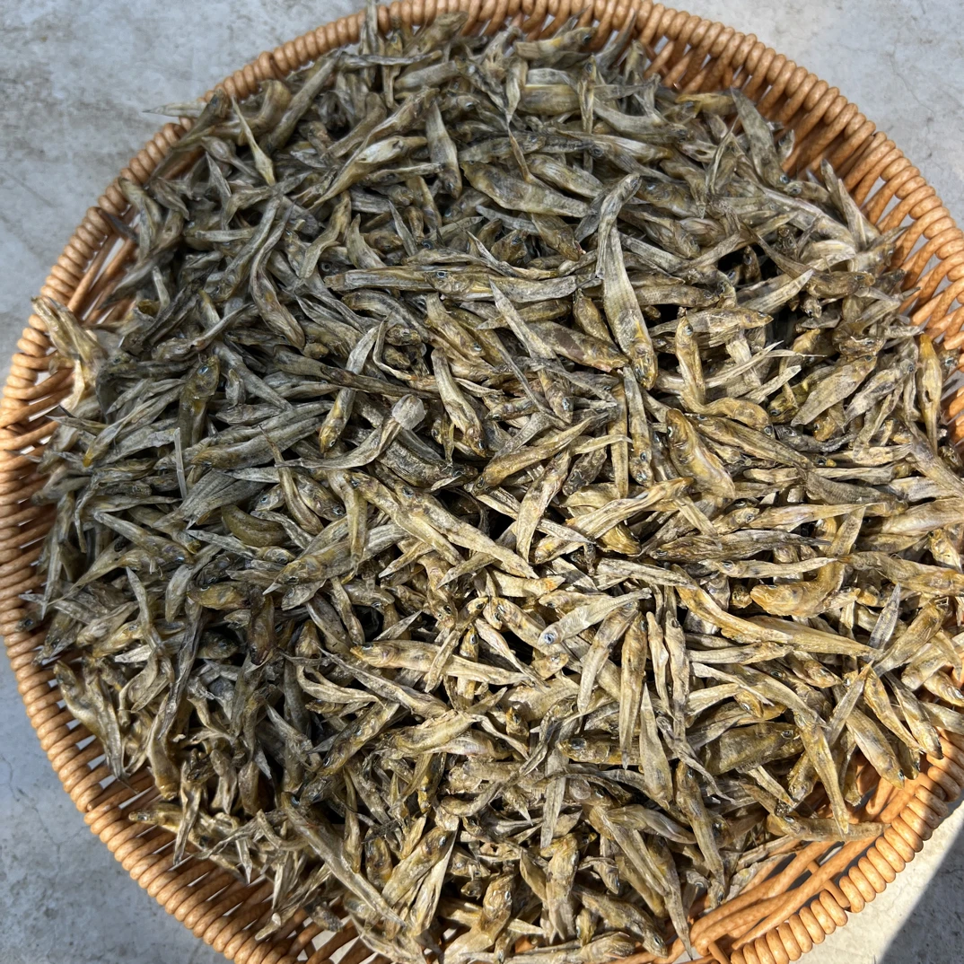 微山湖渔家自家晾晒淡水野生小黄鱼干