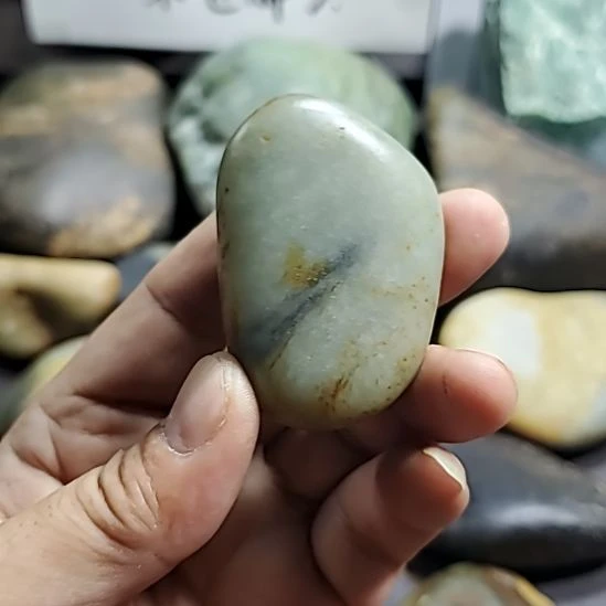 未镶嵌和田玉（糖玉）挂件