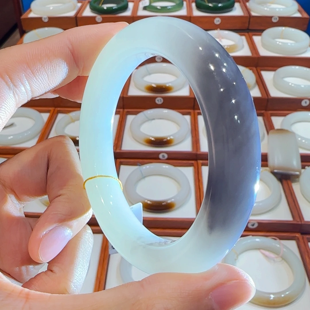 和田玉未镶嵌手镯半山水浓烟紫55 56 57