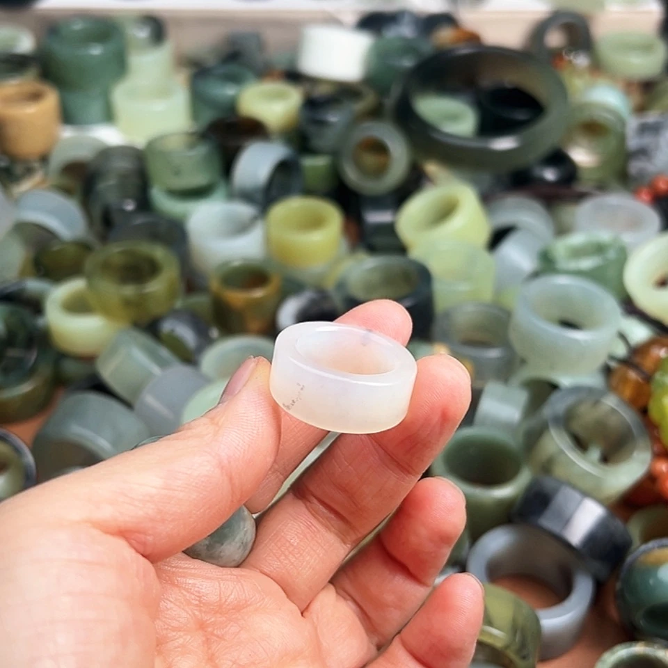 【闪购商品】未镶嵌蛇纹石玉戒指