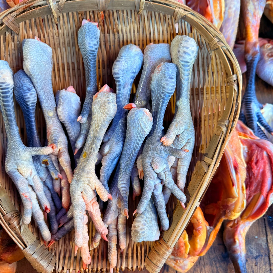 本地土鸡爪拍4斤送1斤到手5斤 / 新鲜现砍顺丰包邮L01