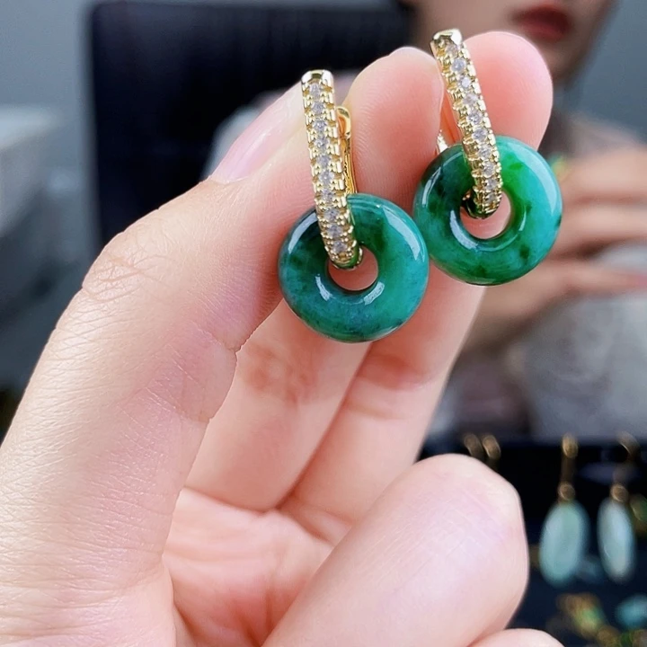 翡翠耳饰未镶嵌饰品