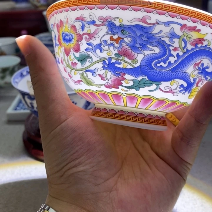 碗盘景德镇陶瓷厂生产的