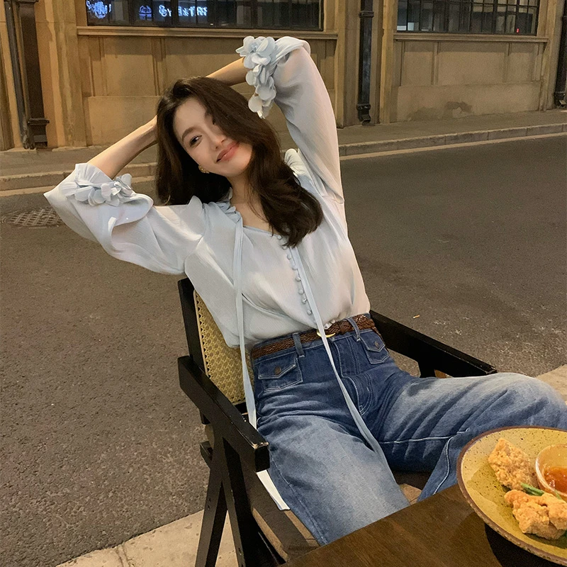 AloneSavor【秋日派对】薄荷曼波初恋清纯宽松早秋清冷感小衫Z052