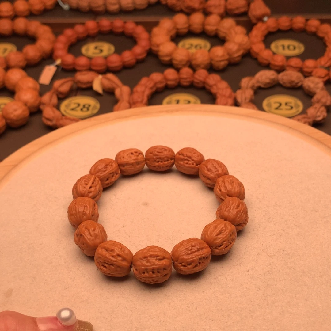 文玩核桃手串方八棱