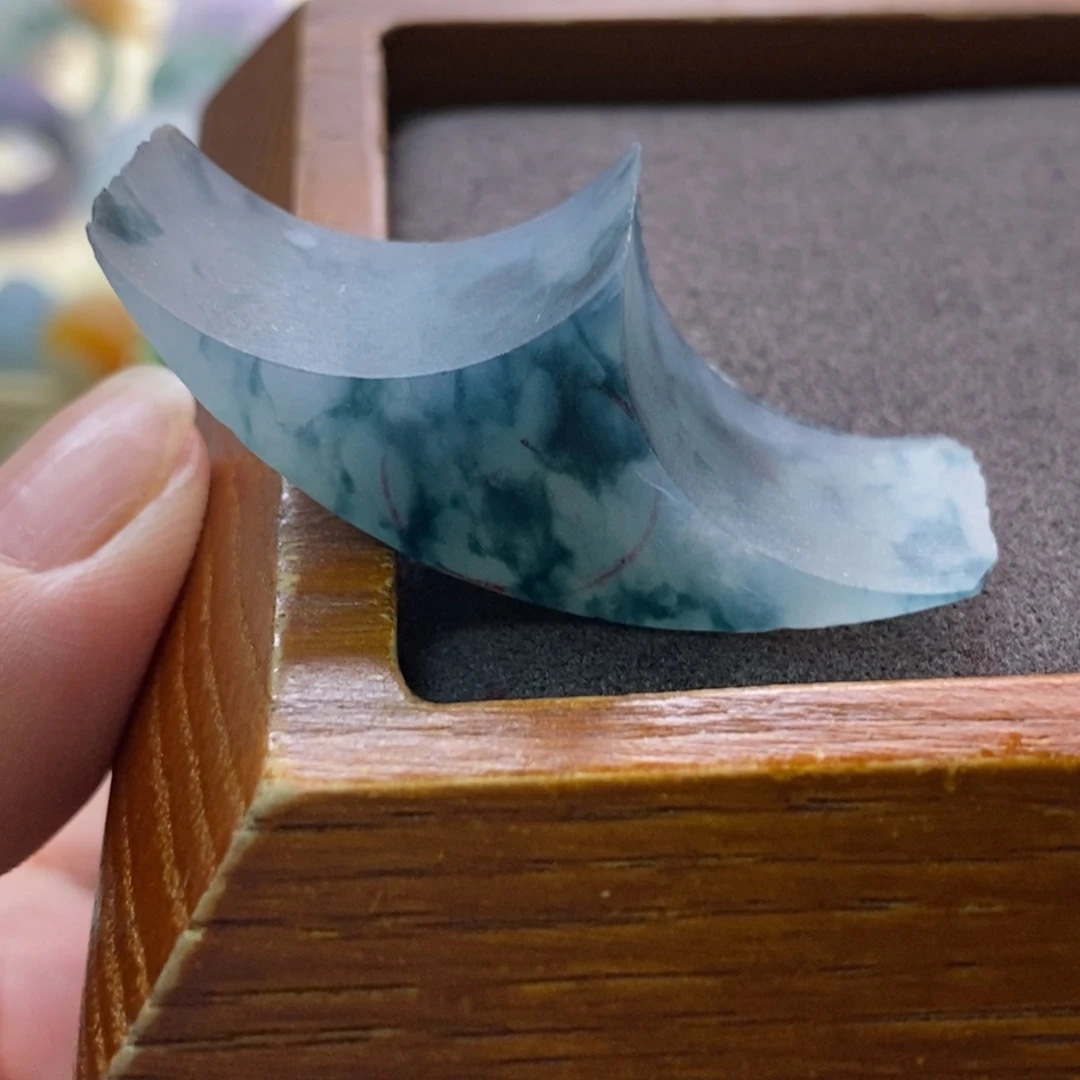 定制翡翠未镶嵌翡翠边角