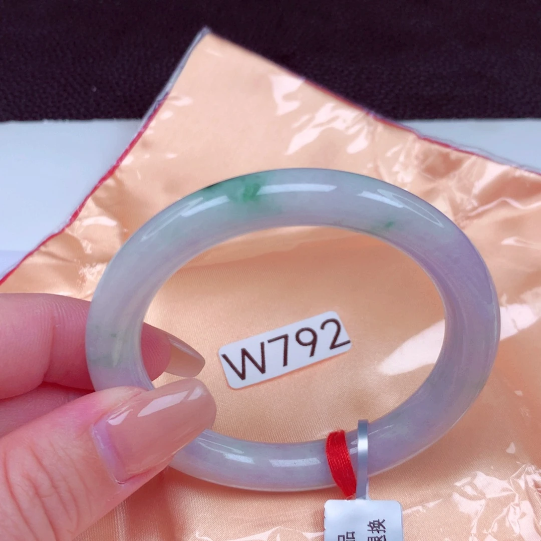 翡翠未镶嵌手镯手镯