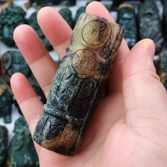 岫岩河磨玉（透闪石质玉）未镶嵌把件