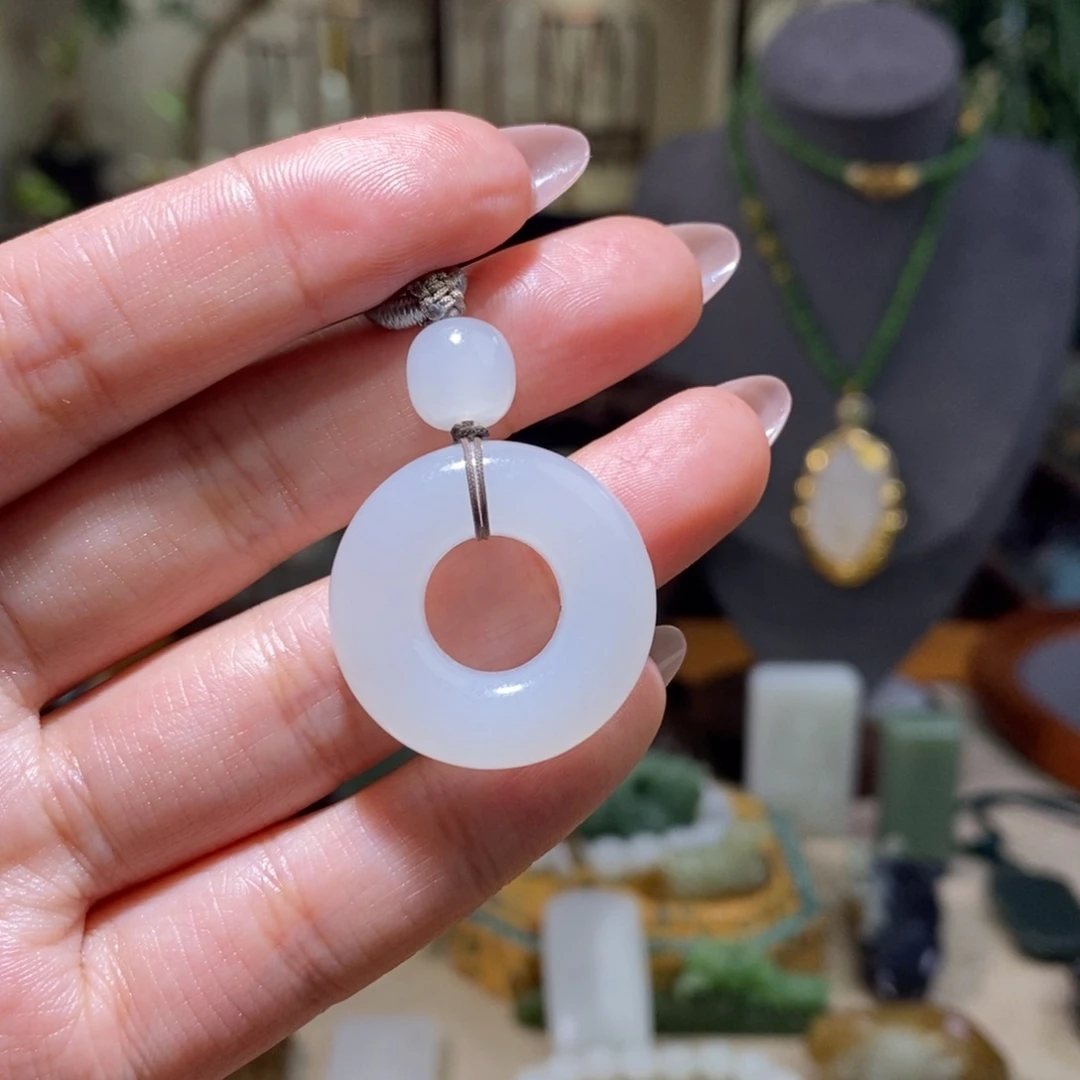 和田玉挂件未镶嵌大*州