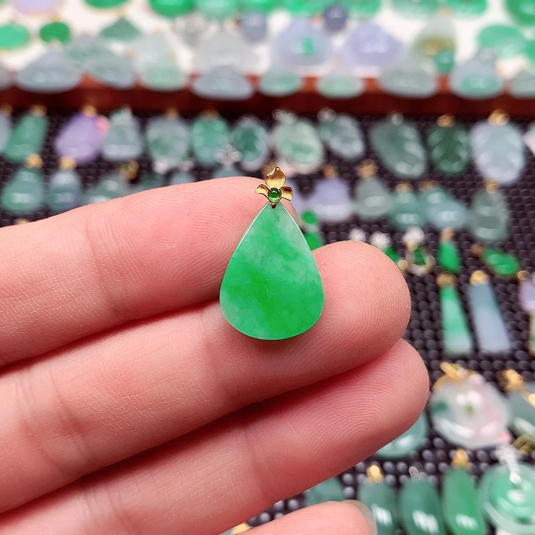 翡翠18K金镶嵌吊坠(不含链)