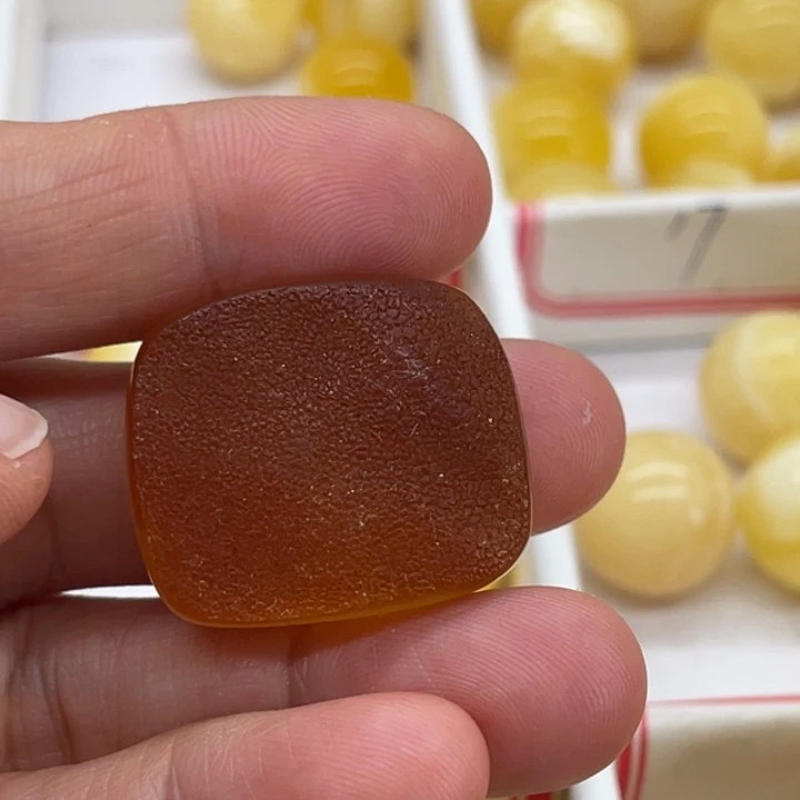 未镶嵌琥珀裸石蜜蜡