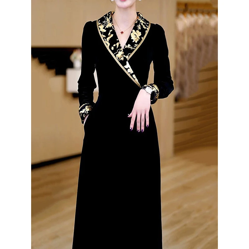 气质减龄拼接V领高级感连衣裙女 秋冬新款时尚洋气显瘦小黑裙