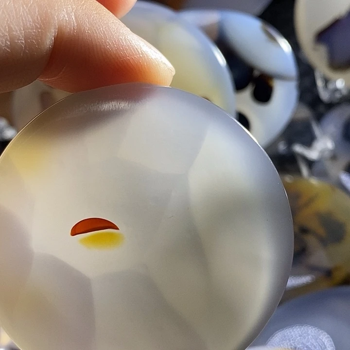 未镶嵌颈饰玛瑙/玉髓亿*田