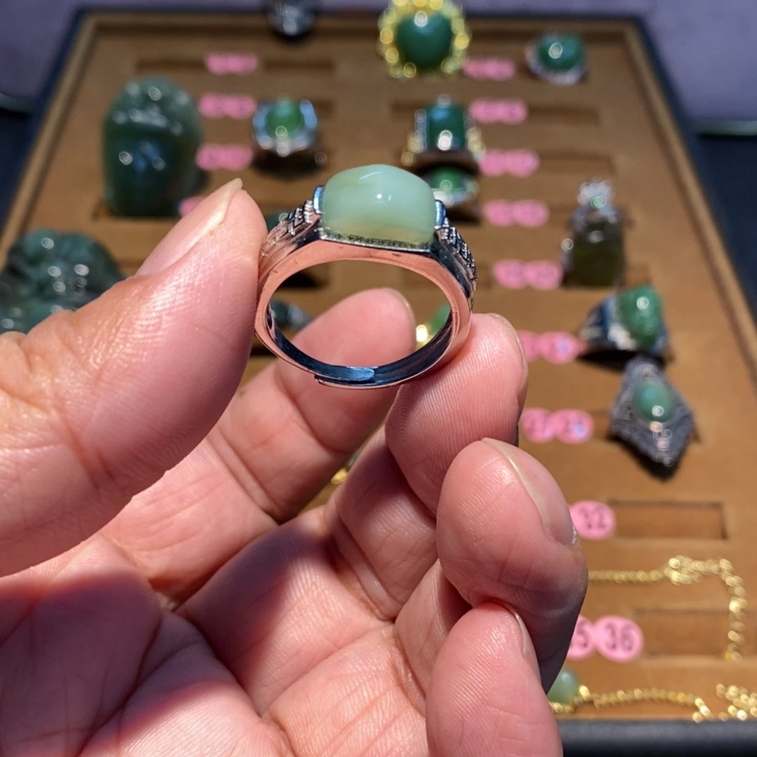 和田玉（碧玉）未镶嵌手链