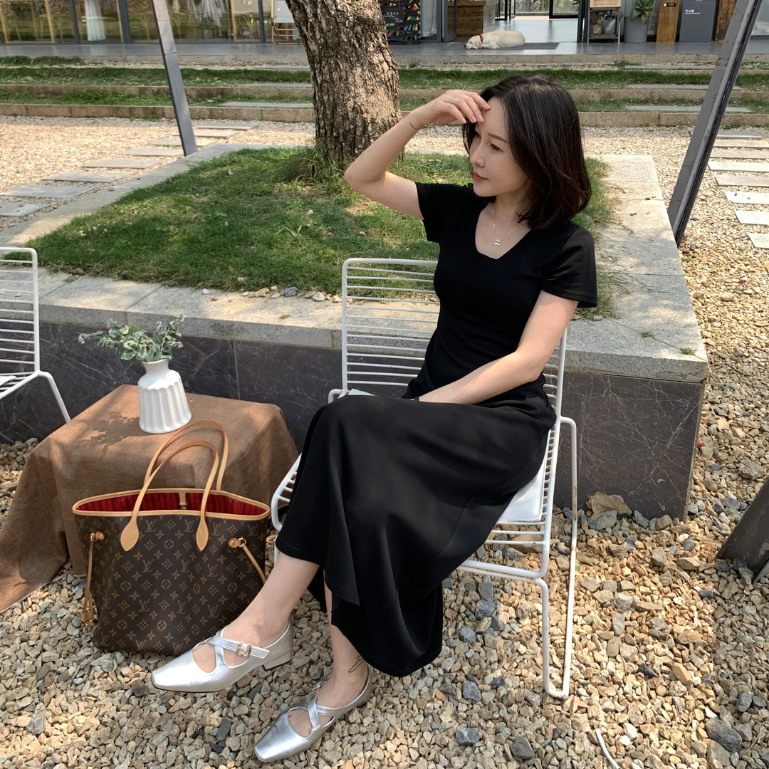 Tammy“邂逅优雅”气质女连衣裙高腰显瘦中长款设计感茶歇显白泰蜜