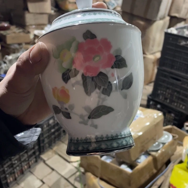 摆件盘子碗砂锅都有