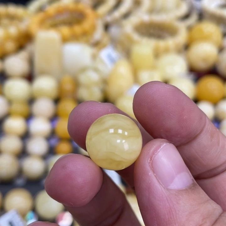 蜜蜡未镶嵌裸石14.5mm