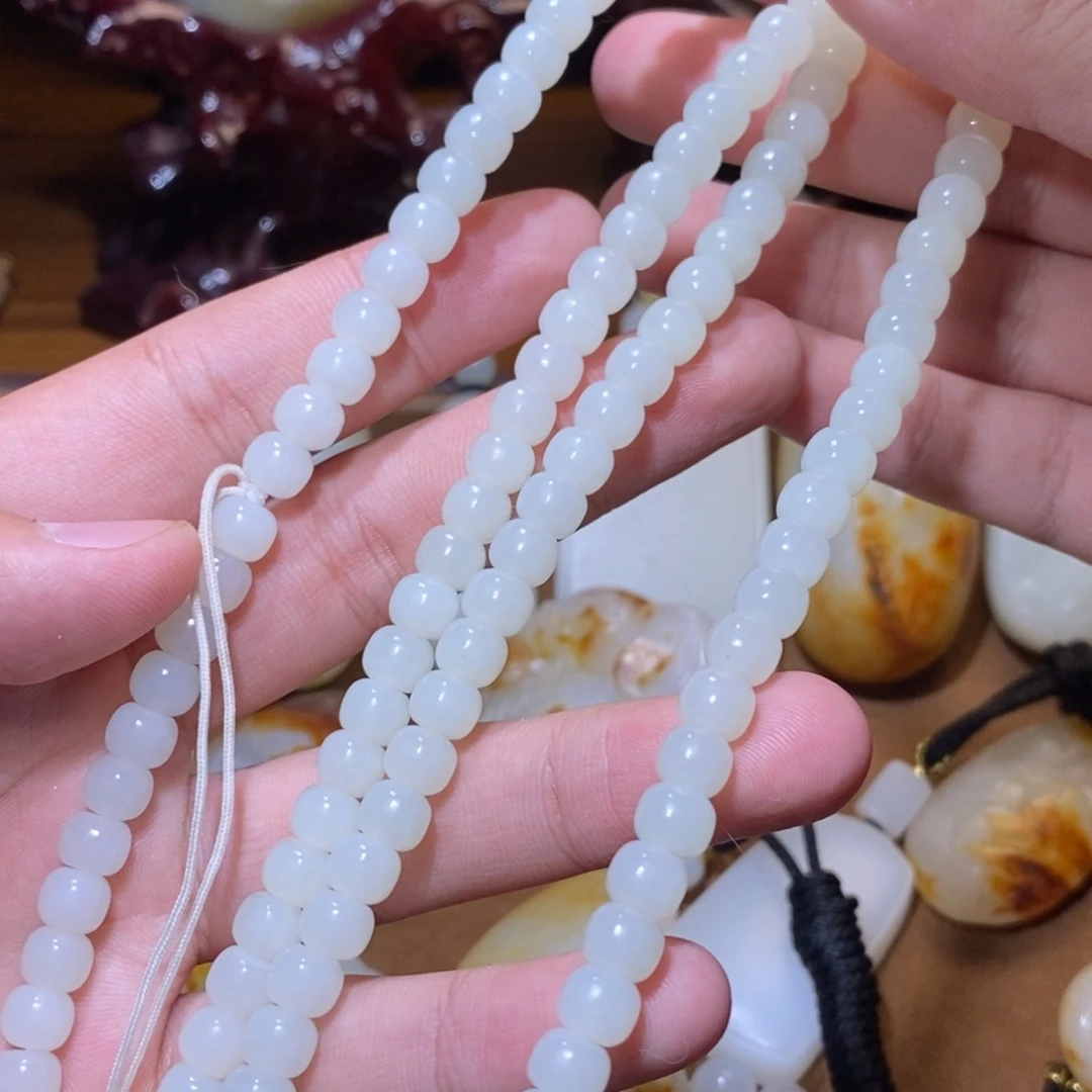 和田玉未镶嵌颈饰一****