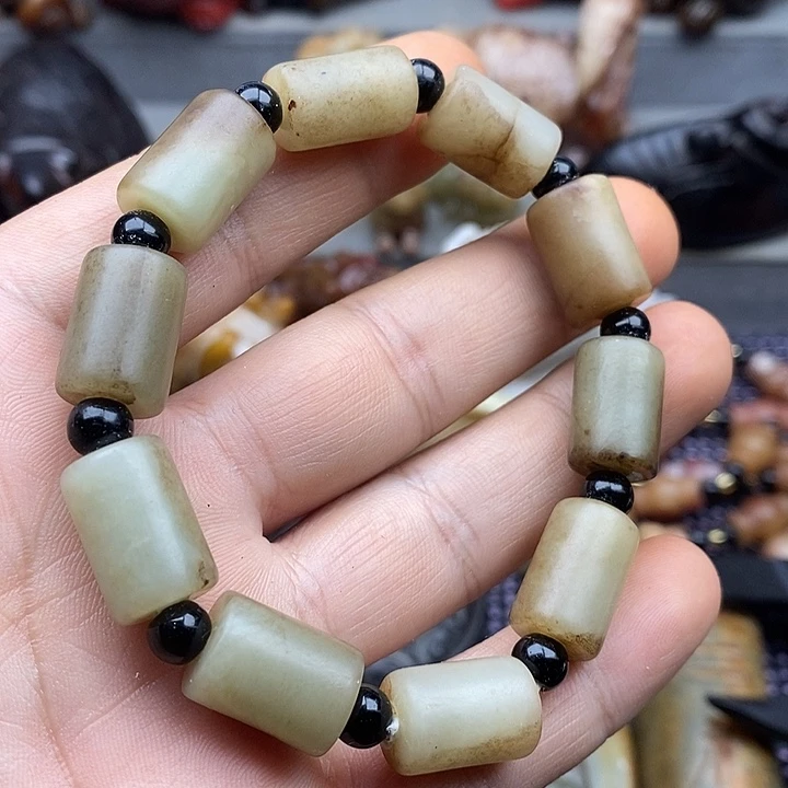 未镶嵌蛇纹石玉颈饰