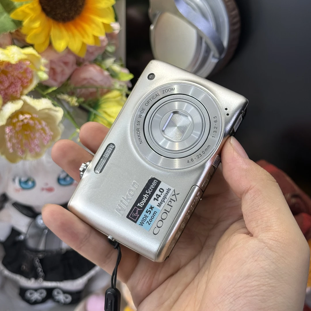 9新 Nikon/尼康 尼康s4150胶片感色彩感好滤镜多带配件触摸屏