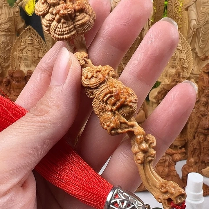 柏木（崖柏）灵芝如意