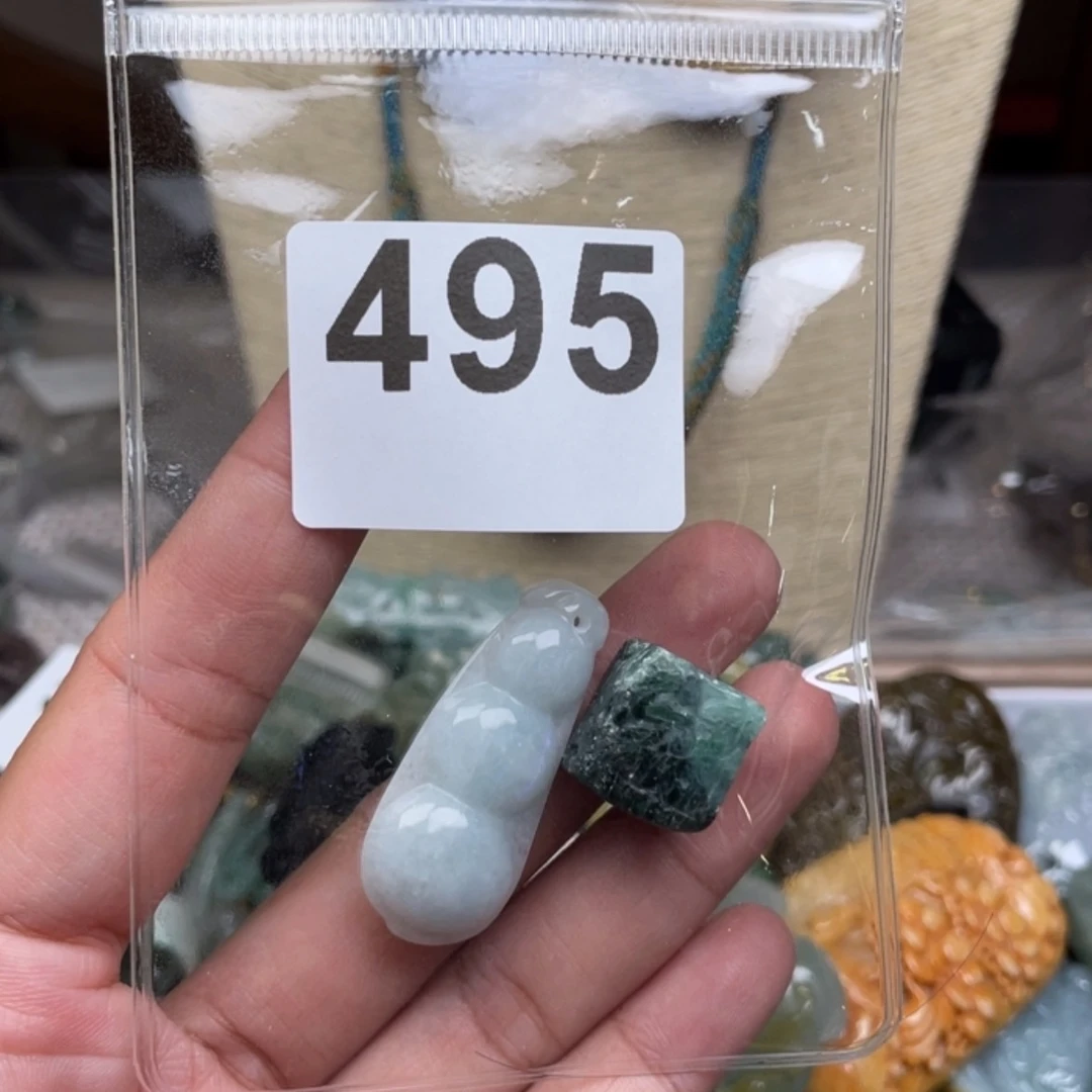 【闪购商品】翡翠颈饰未镶嵌M****l翡翠