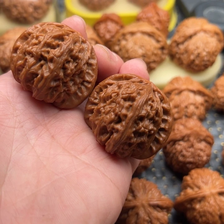 生***动吊坠文玩核桃白狮子41