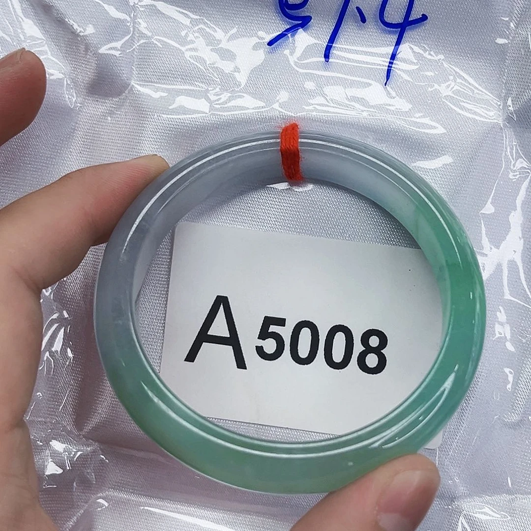 翡翠手镯未镶嵌默认微瑕