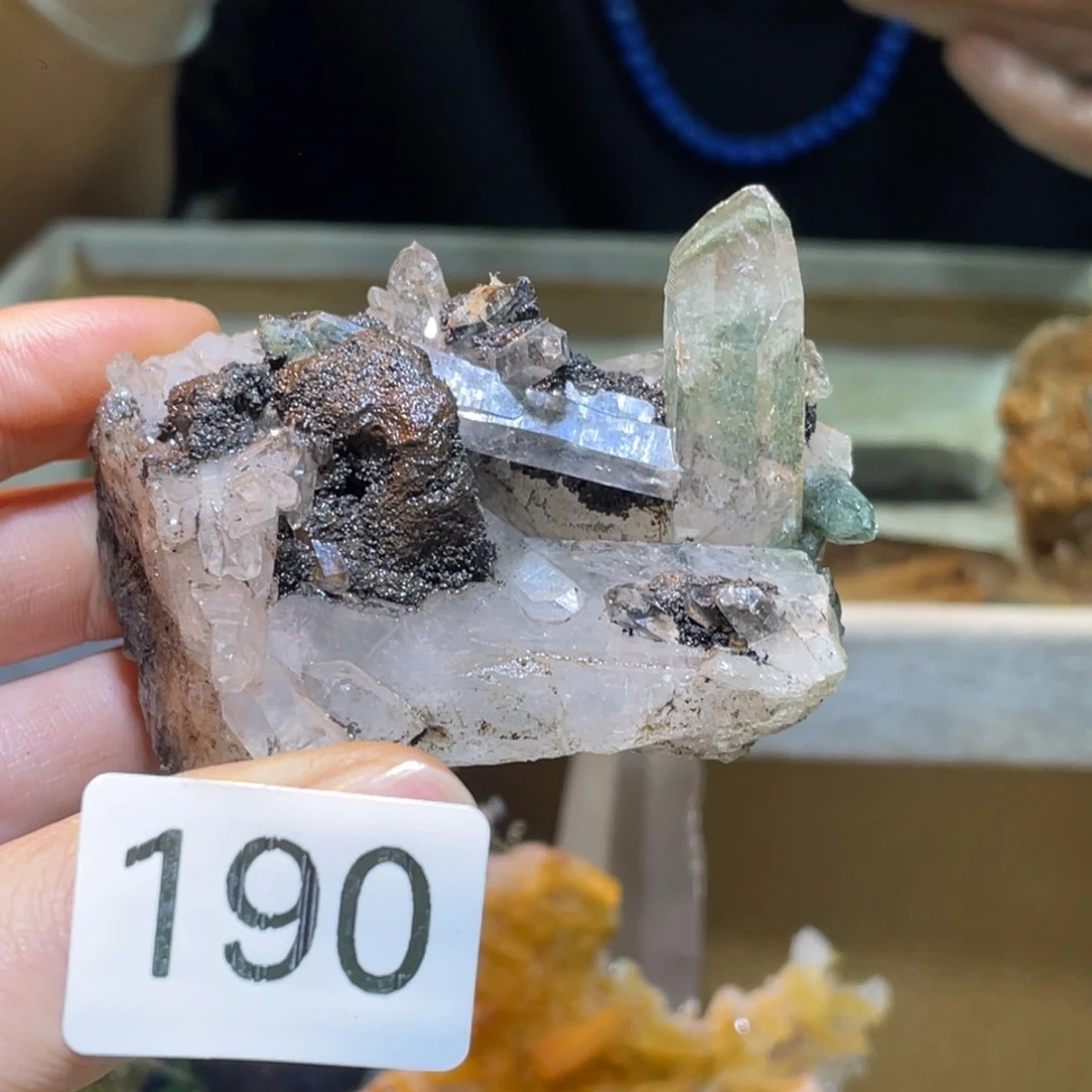 珠宝半成品水晶未镶嵌