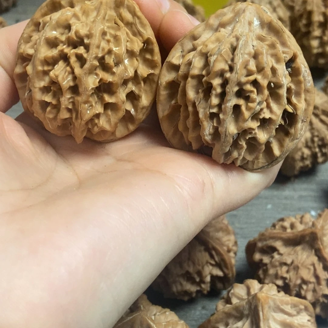 桃核吊坠秦岭黑桃黑桃a42