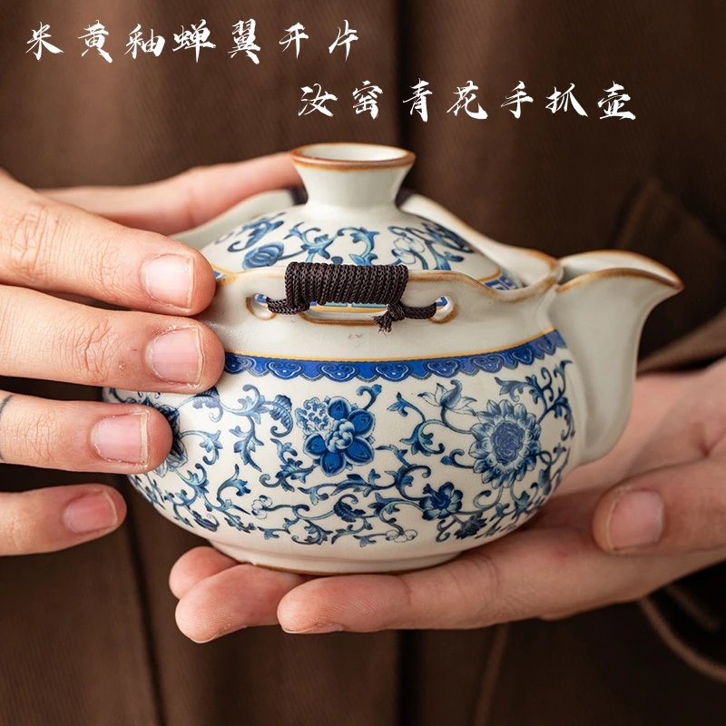 汝窑香灰胎蝉翼开片手抓壶线条圆润壶滤一体陶瓷茶壶户外便携茶具