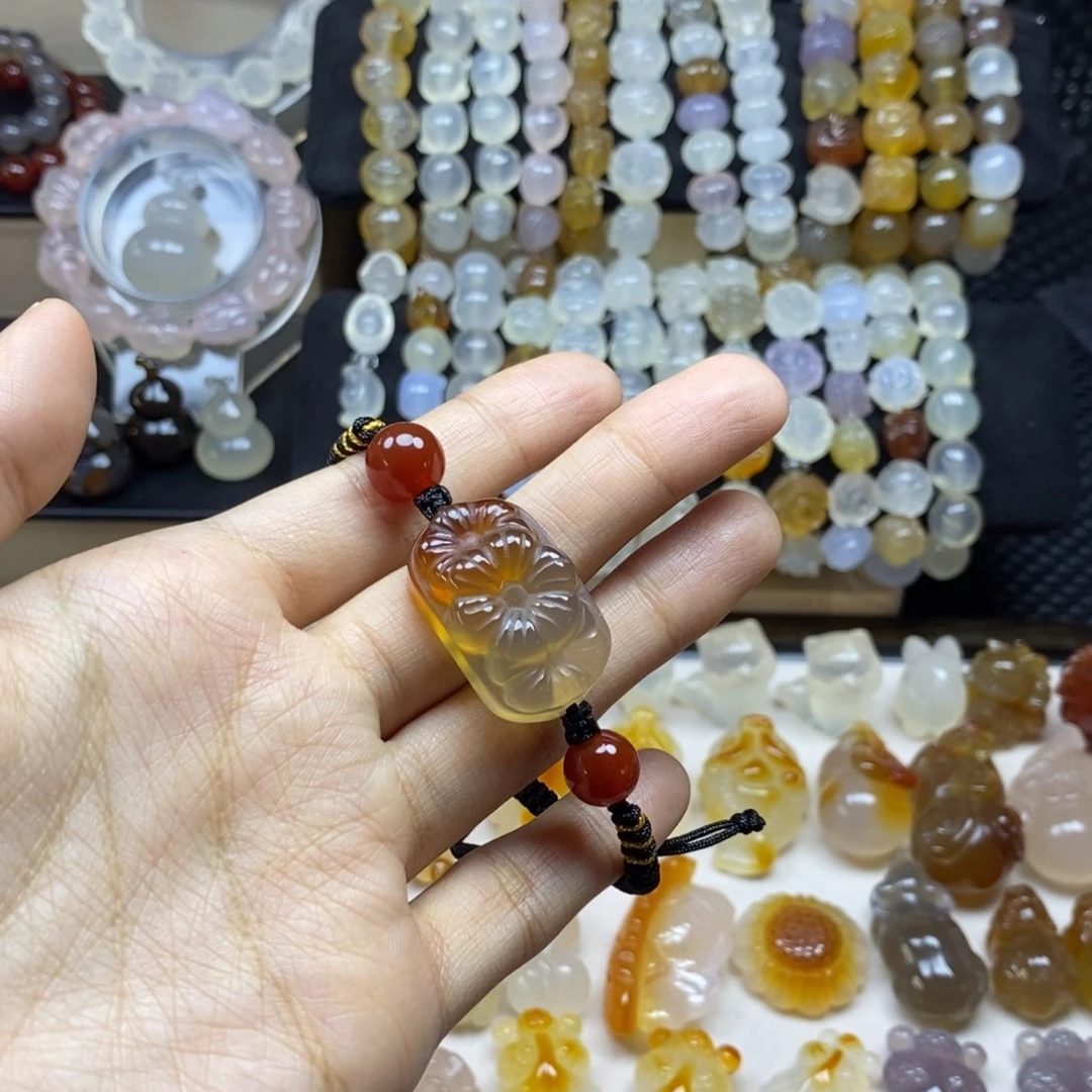 玛瑙/玉髓未镶嵌颈饰