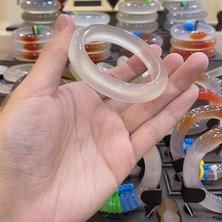 玛瑙/玉髓未镶嵌手镯15