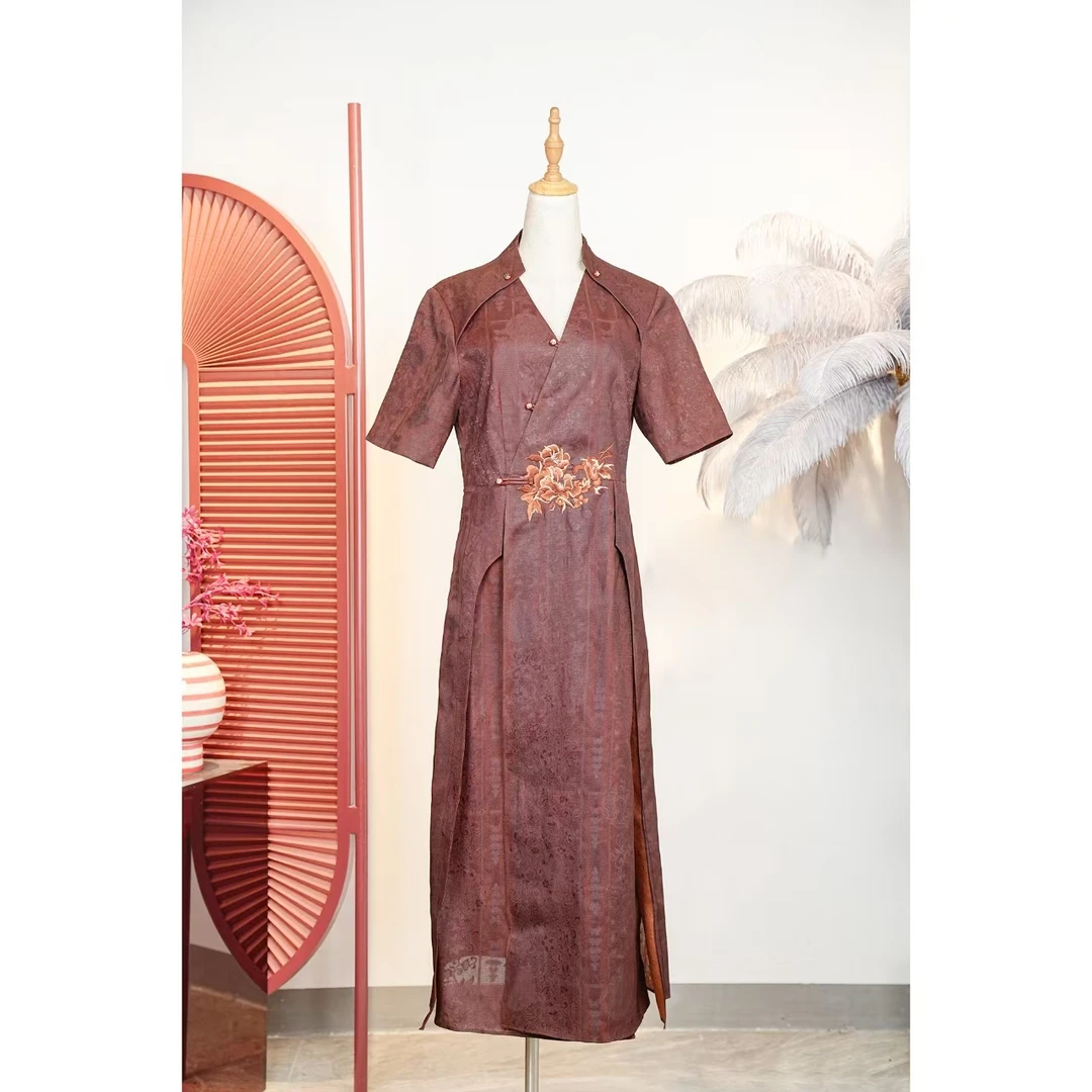 巴黎走秀高定【万象有衣】高端设计师款香云纱走秀款连衣裙-7716