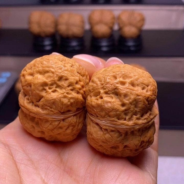 文玩核桃把件香妃元宝14