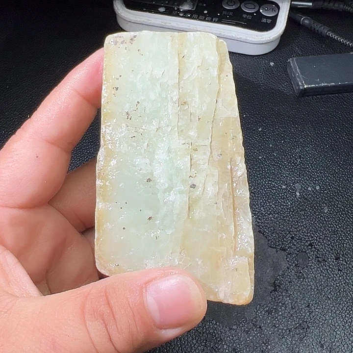 和田玉（糖玉）未镶嵌车挂