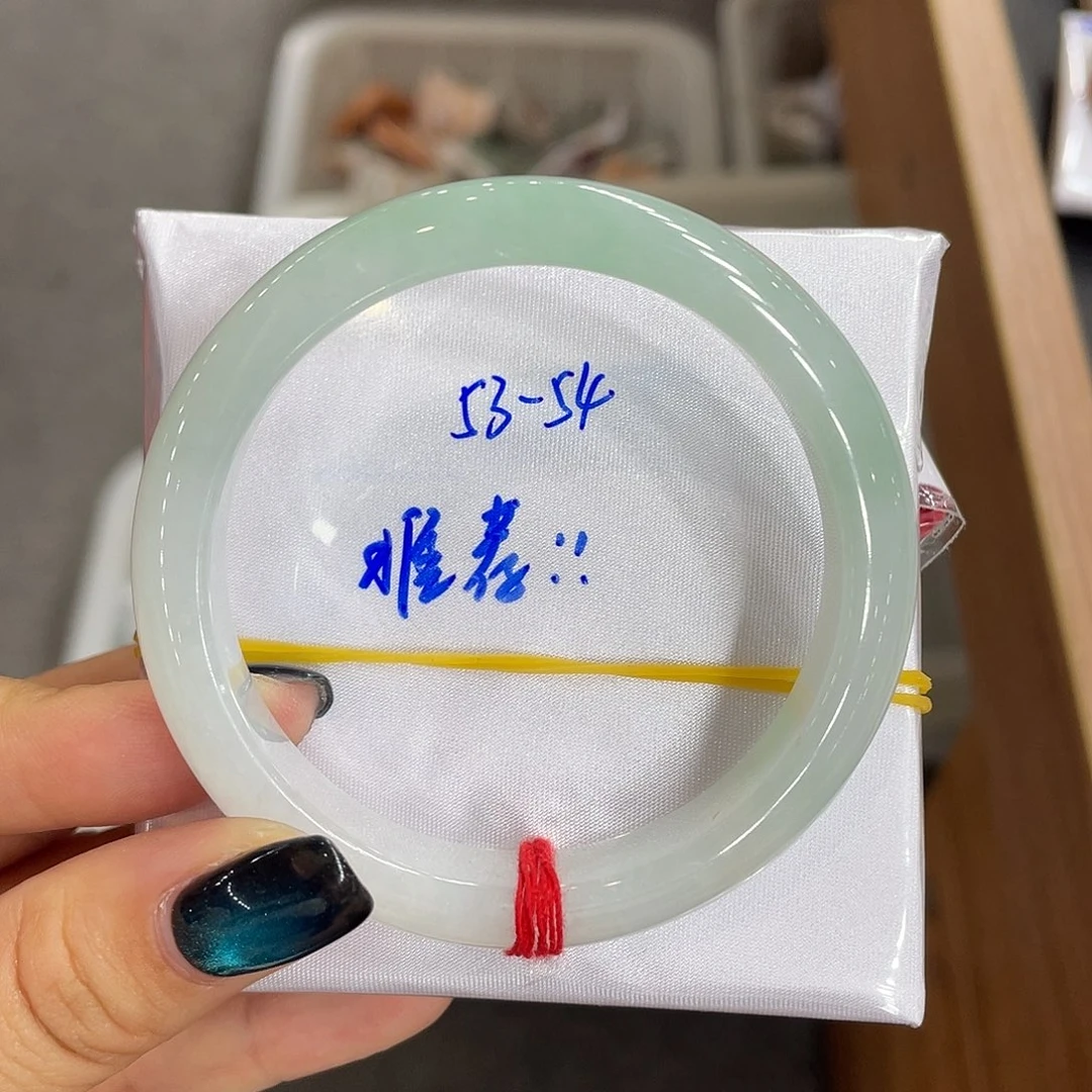 翡翠手镯未镶嵌缅甸天然A货翡翠