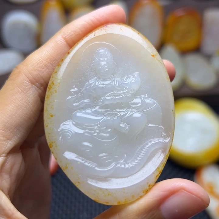 颈饰未镶嵌和田玉