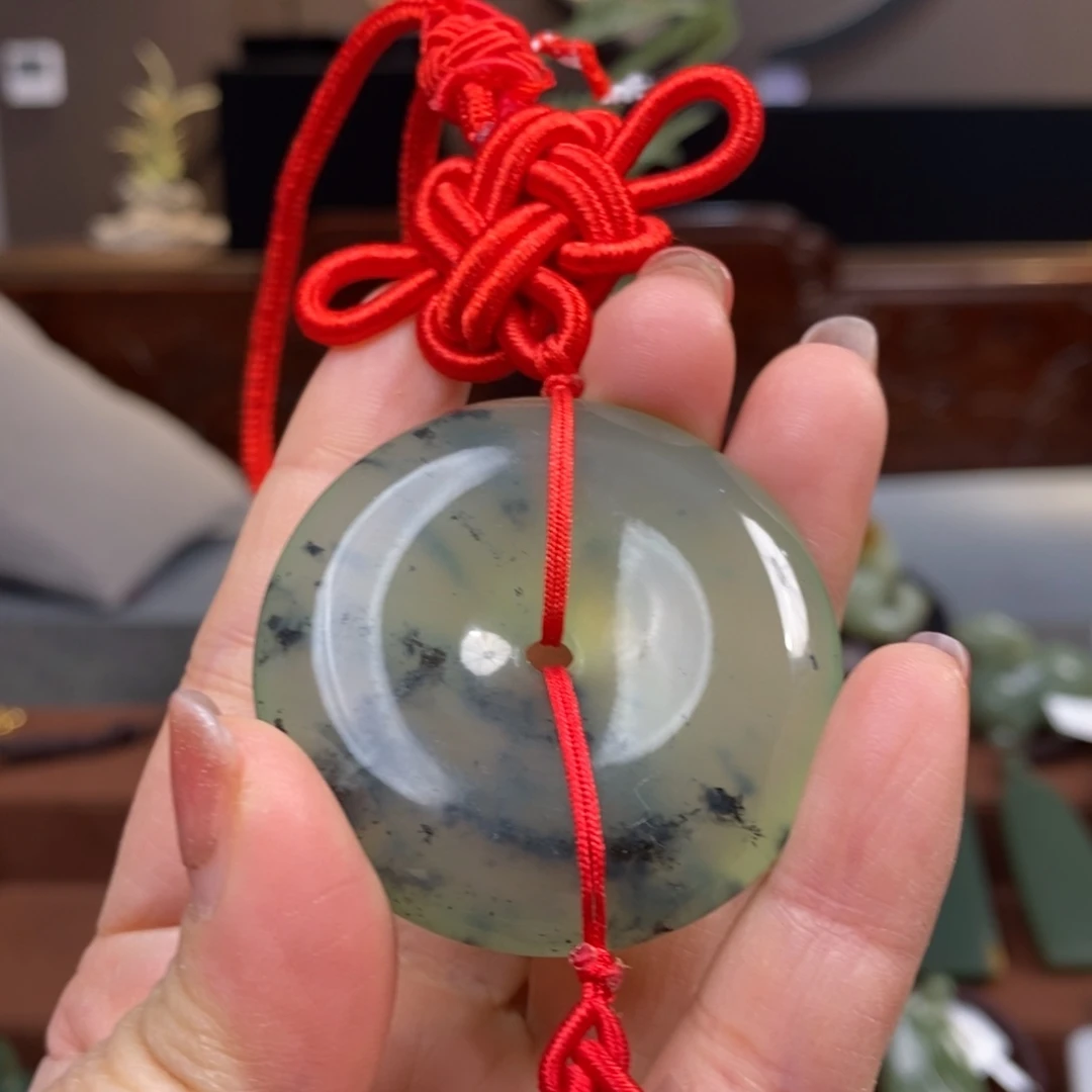 蛇纹石玉未镶嵌挂件