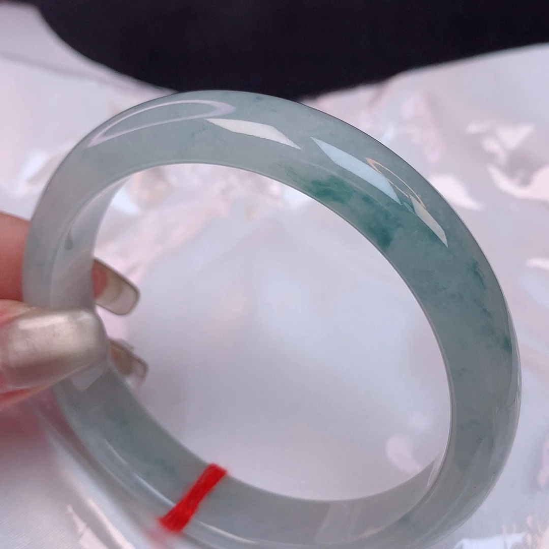 翡翠手镯未镶嵌62+ 翡翠手镯