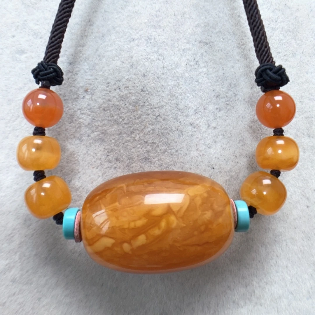 蜜蜡未镶嵌颈饰蜜蜡