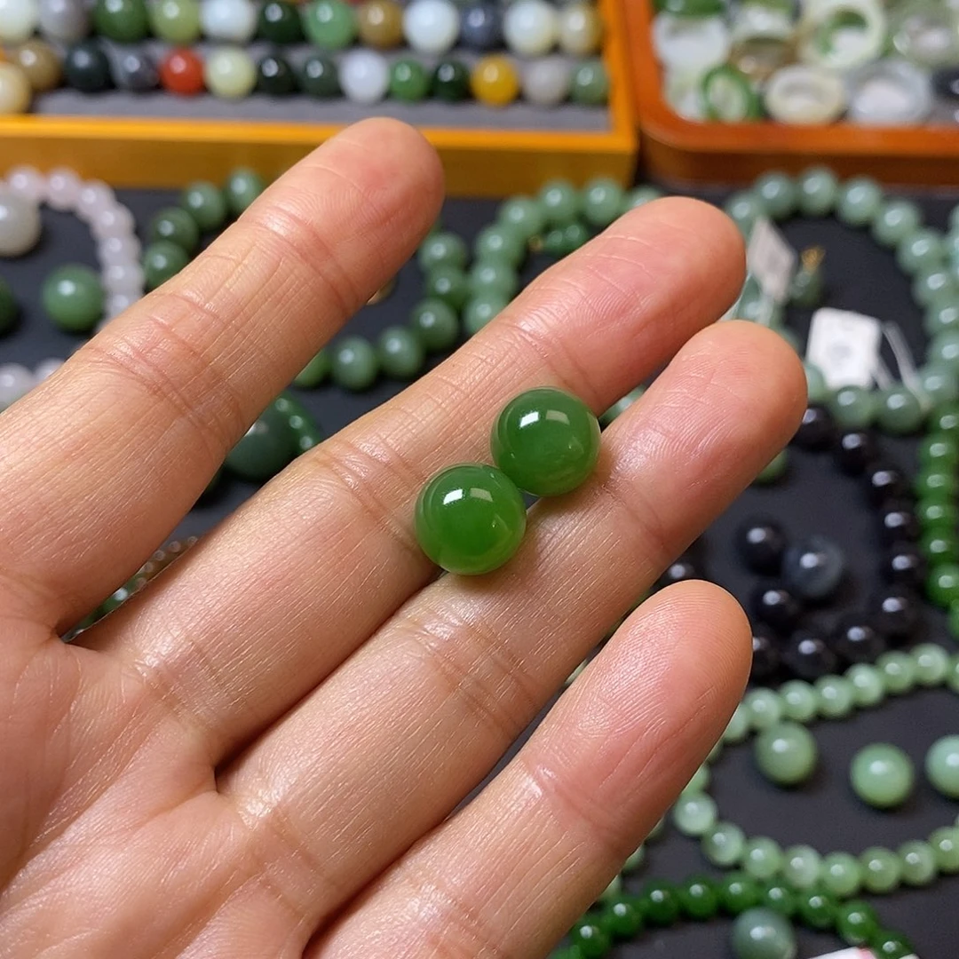 空***后和田玉未镶嵌珠宝奇石