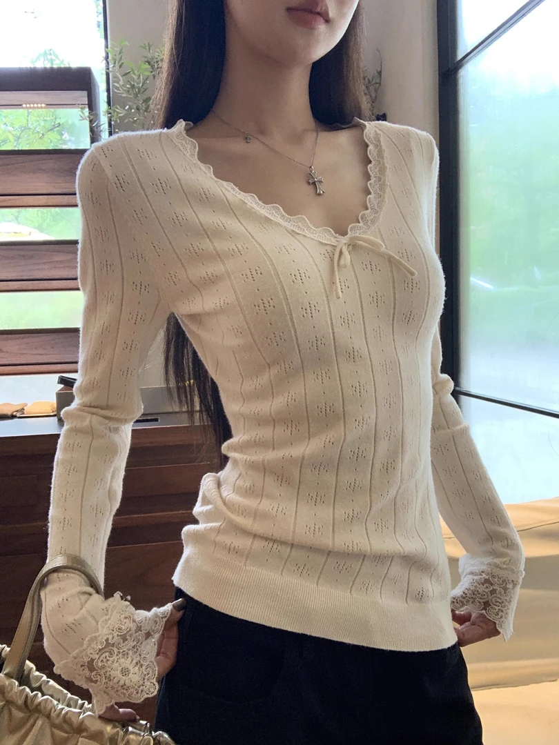 红人馆针织衫女早秋氛围感穿搭蕾丝上衣韩系v领修身显瘦长袖毛衣