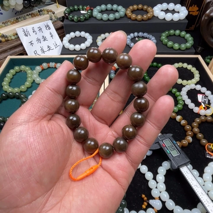 和田玉手串未镶嵌