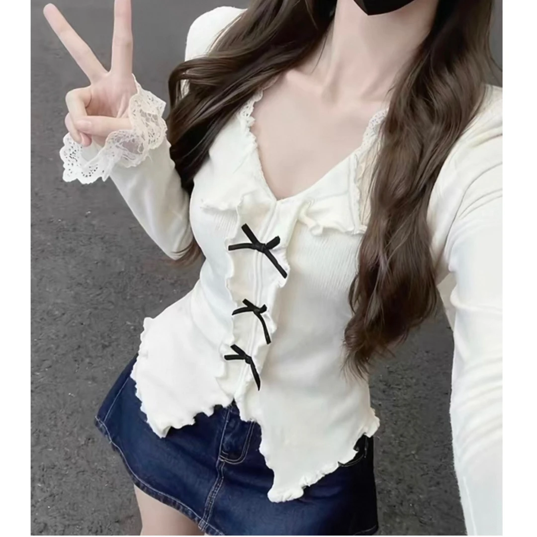 大码甜美风木耳边蝴蝶结v领针织衫女秋冬纯欲收腰开叉打底衫上衣