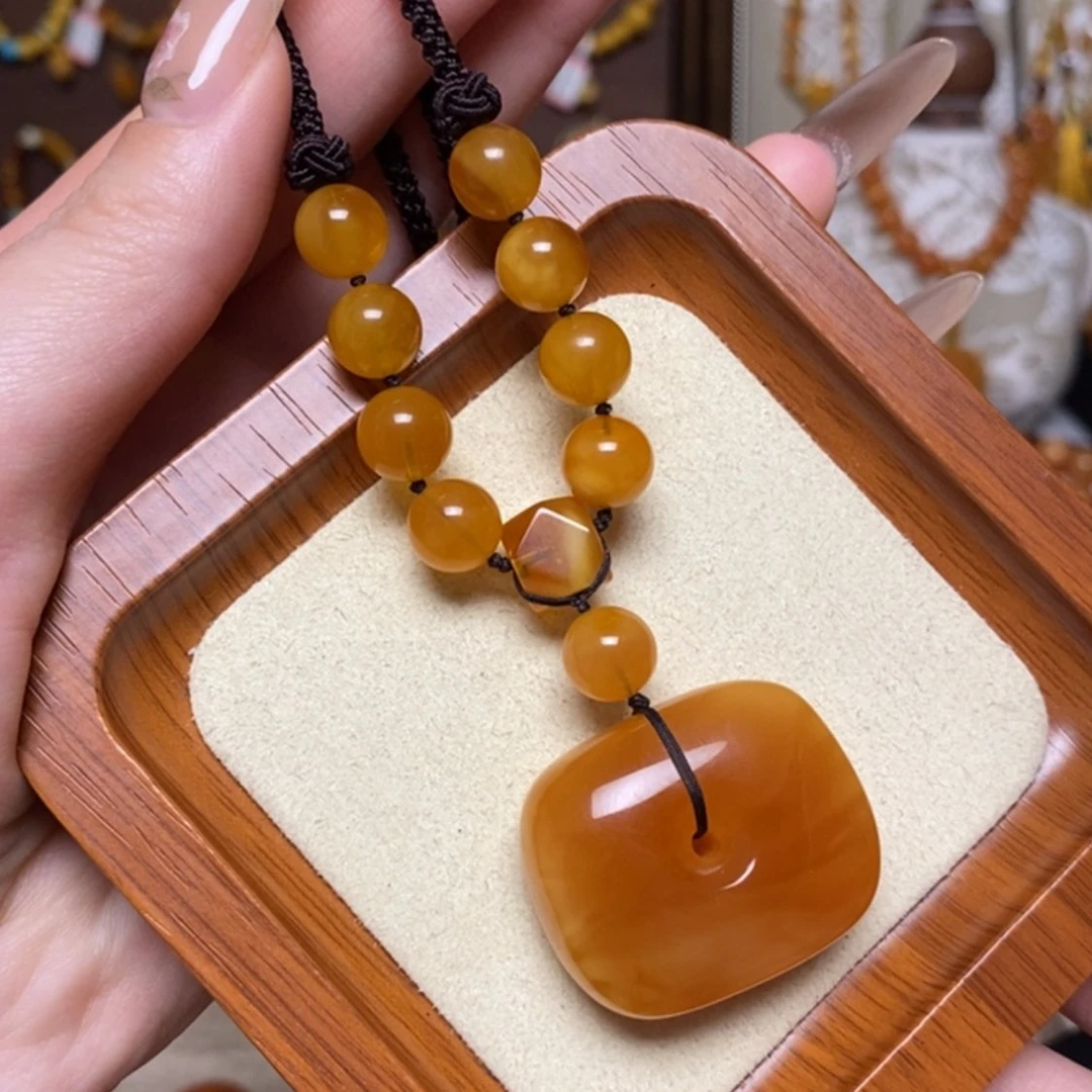 【闪购商品】蜜蜡颈饰未镶嵌