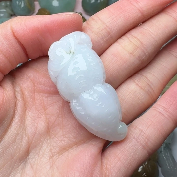 翡翠未镶嵌颈饰吊坠