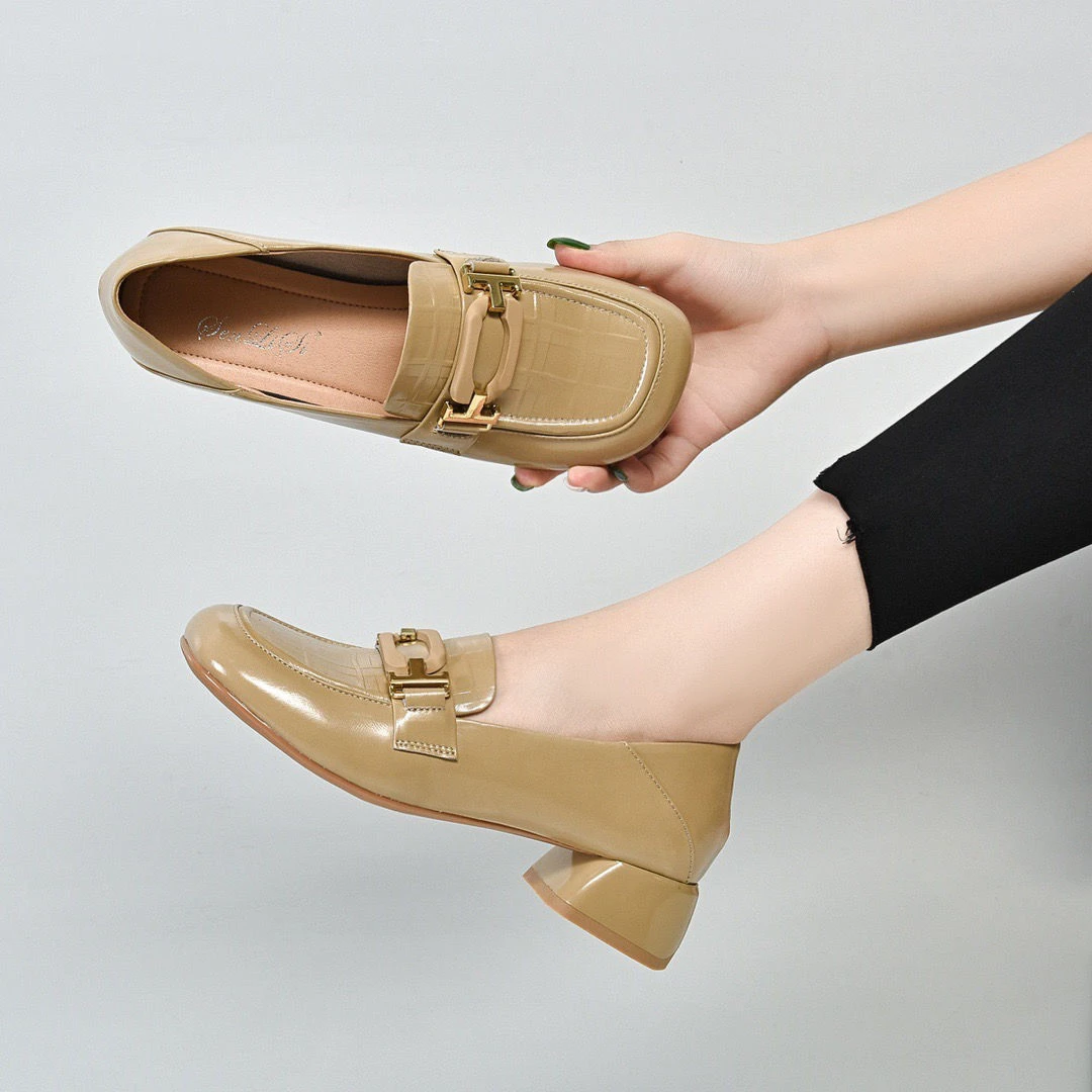 TALIA/特丽雅春秋百搭真皮软底复古粗跟英伦风平底乐福鞋60536017