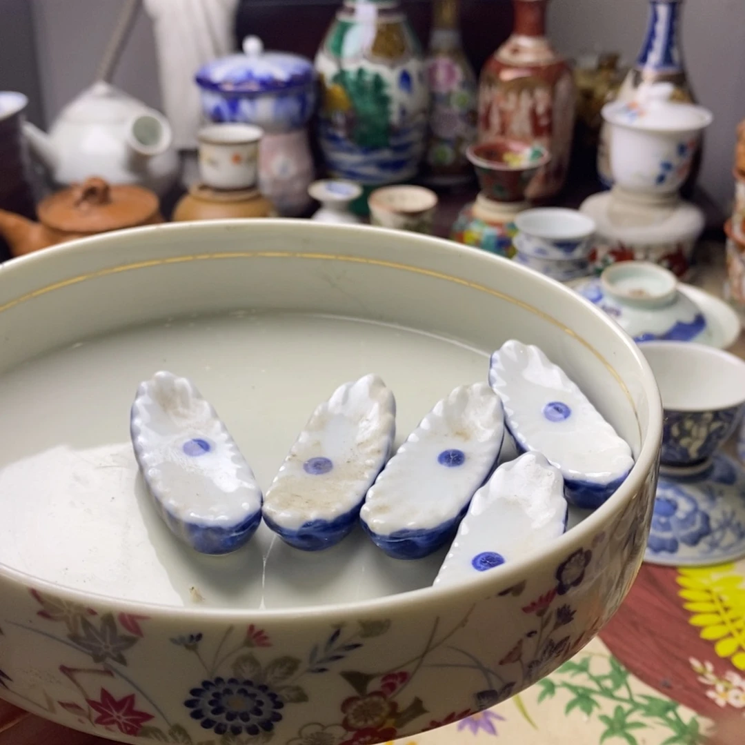 瓷片这两句歌词很适合他听